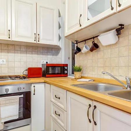 Vintage In The Jewish Quarter Apartment